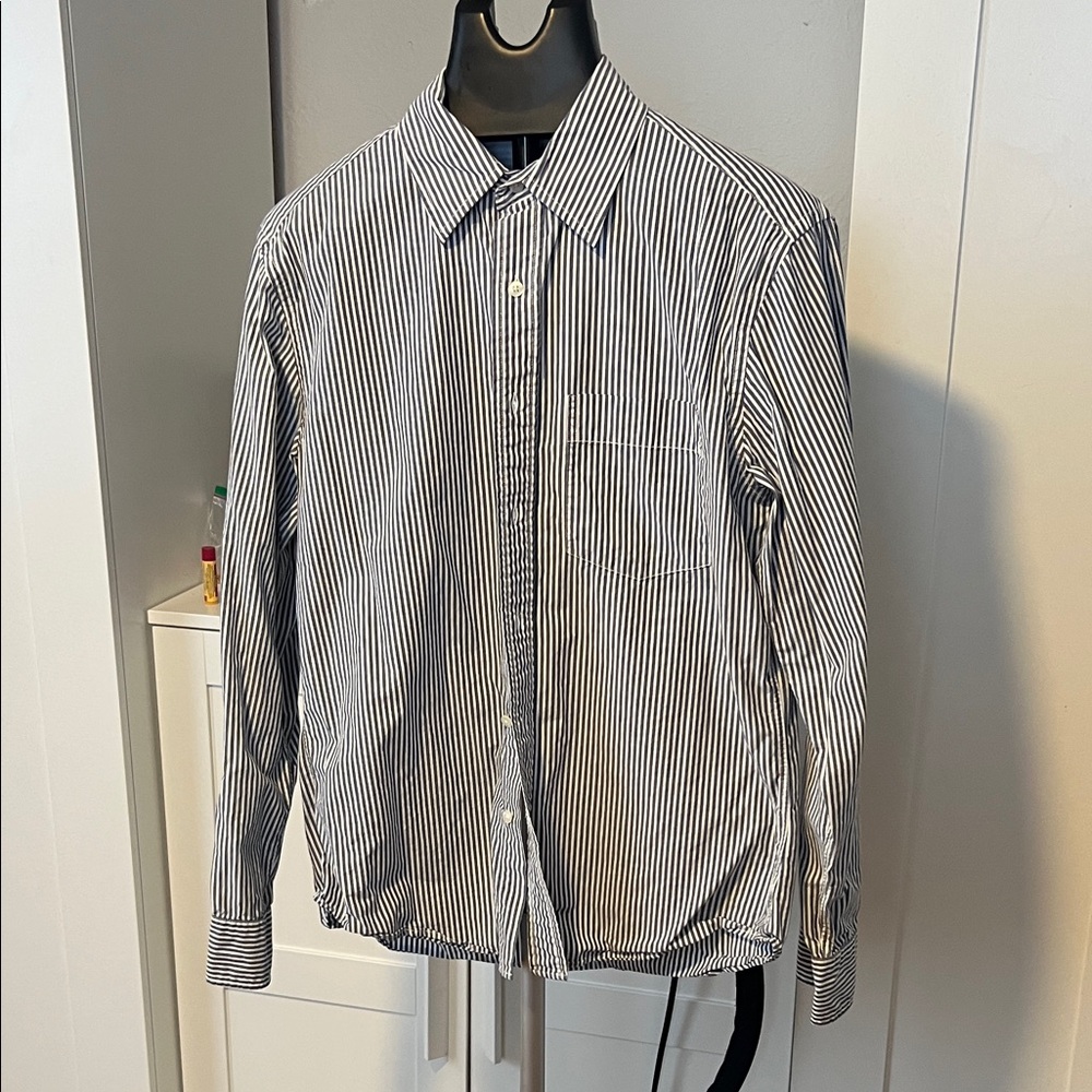 GAP Monochrome Striped Shirt